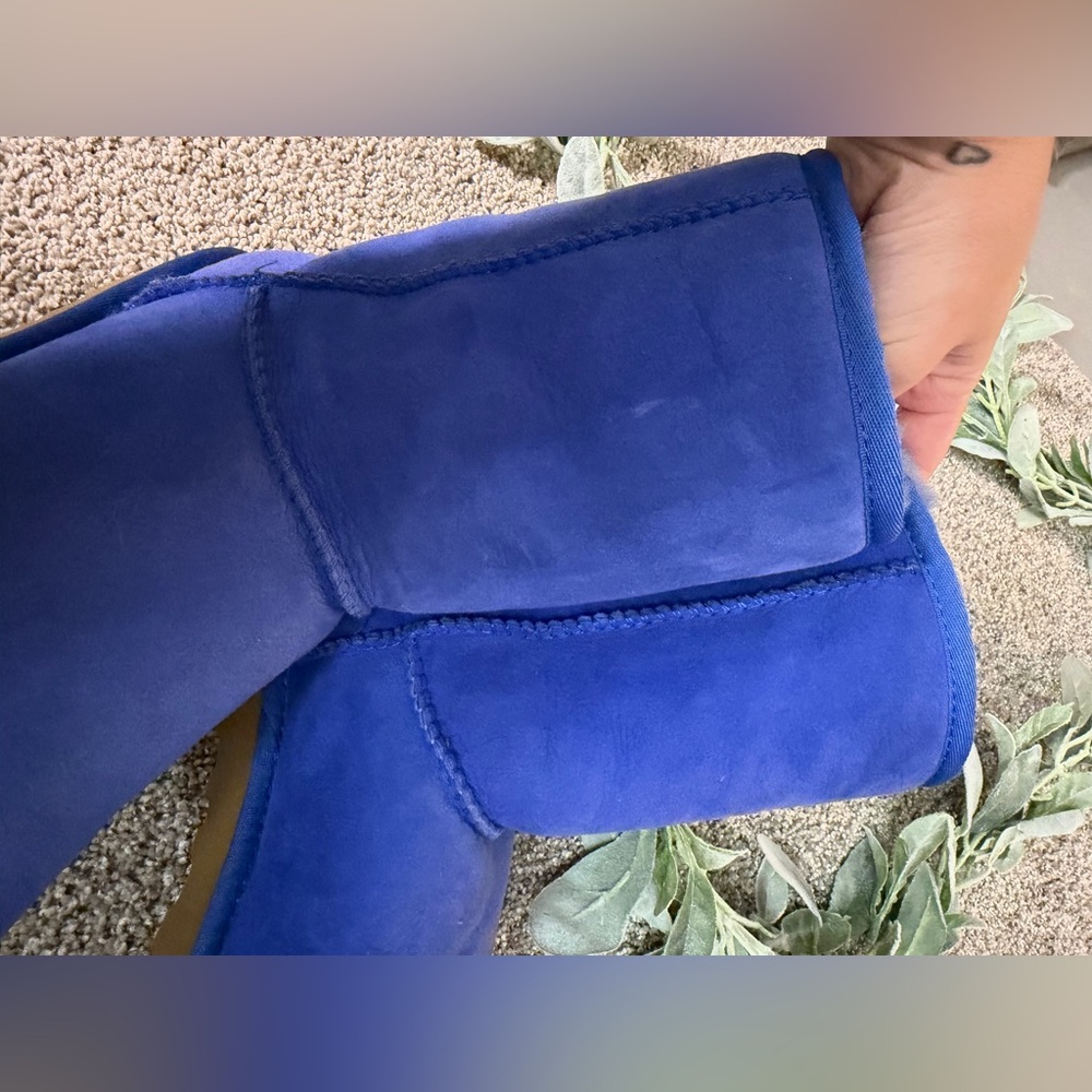 UGGS Classic Short Blue Boots - Picture 6 of 7